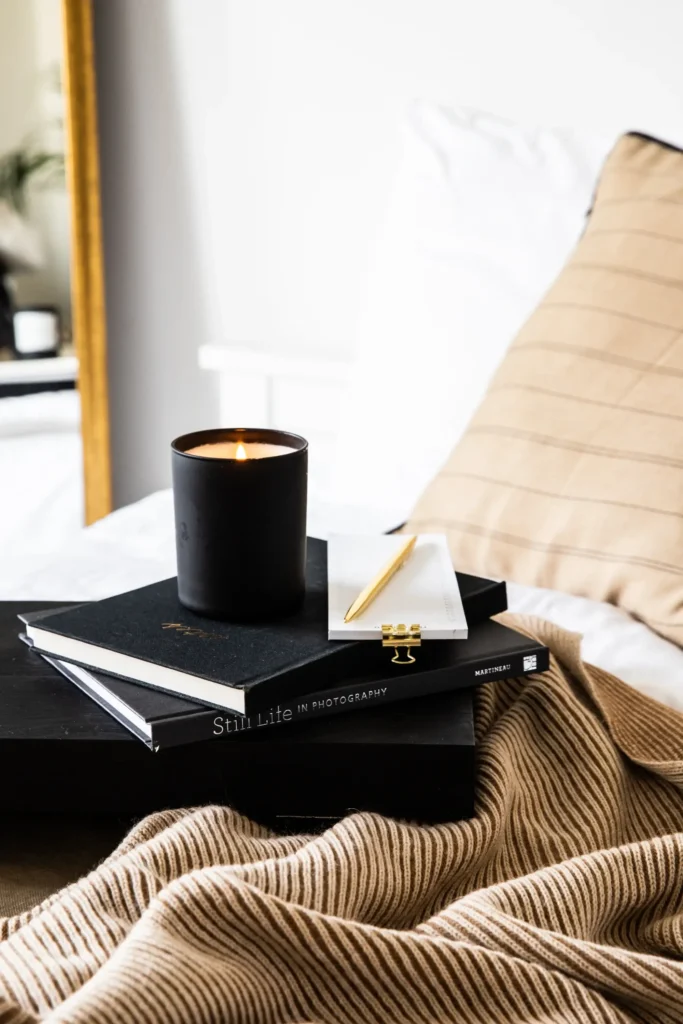 black and rust living room  decor ideas